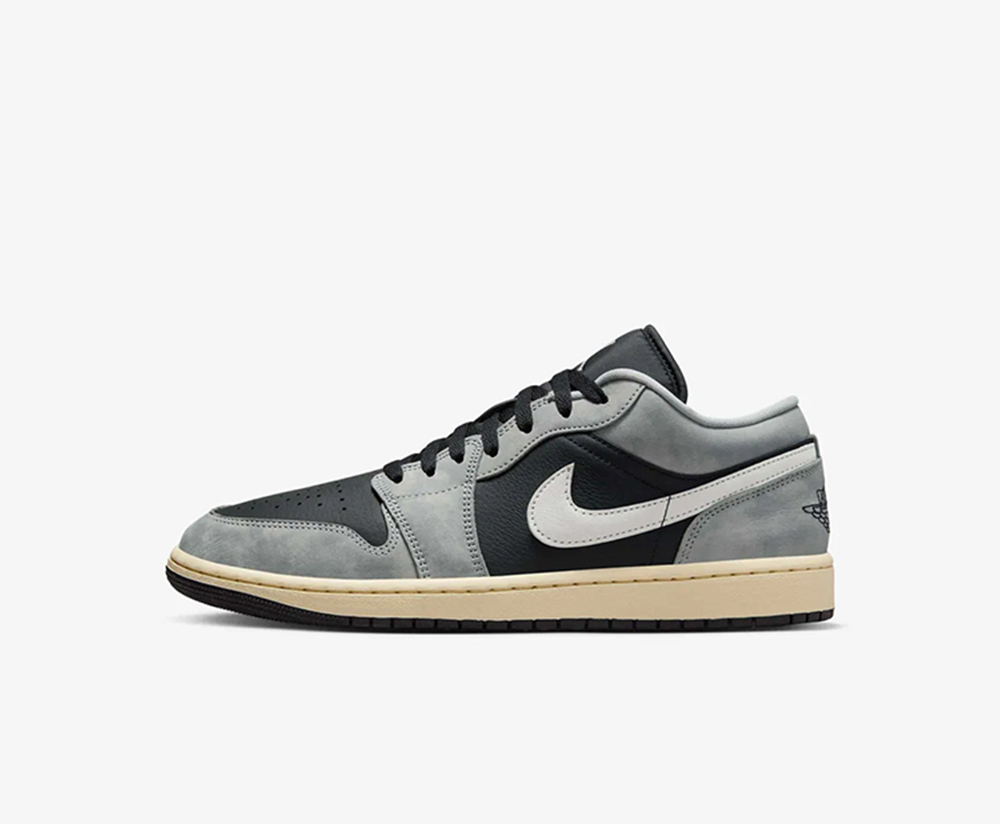  Nike Air Jordan 1 Low 'Light Smoke Grey' HQ2010-012