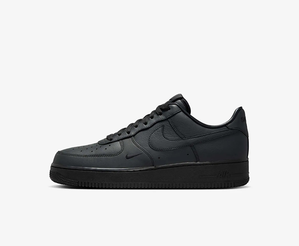 Nike Air Force 1 Low .Swoosh 'Dirty Triple Black' HJ9348-001