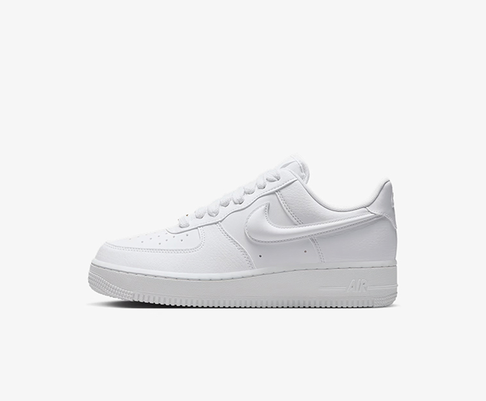 Nike Wmns Air Force 1 Low '07 'White Puffy Swoosh' HF2014-100